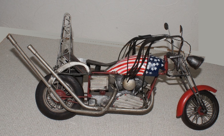 アンティーク調 アメリカンバイク (ガンメタリック) 全長約15.5cm☆ ブリキのおもちゃ  ＵＳＡ バイク オートバイ ハーレータイプ ハーレーダビッドソン 模型 ボールベアリング