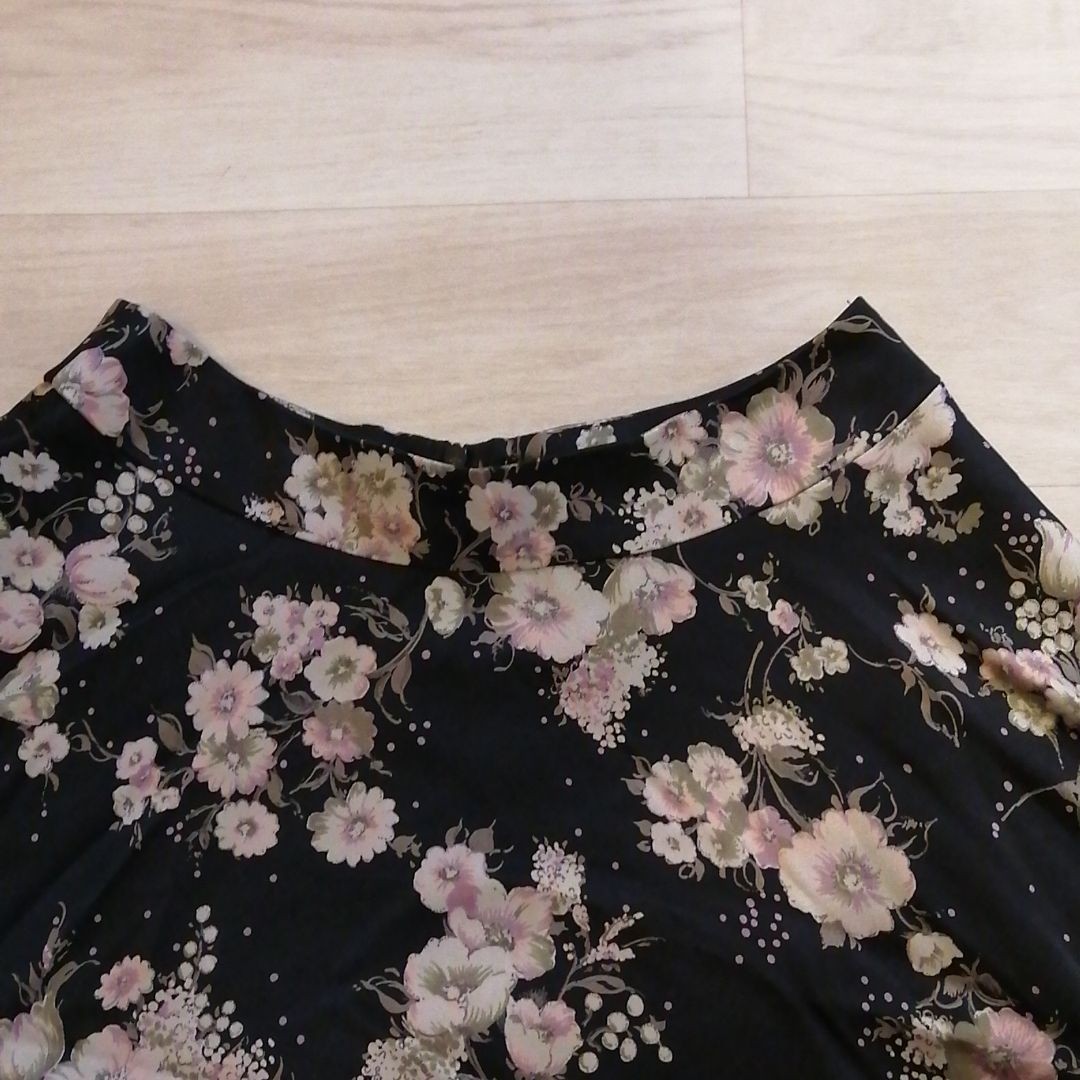 31Sons de mode 花柄フレアスカート