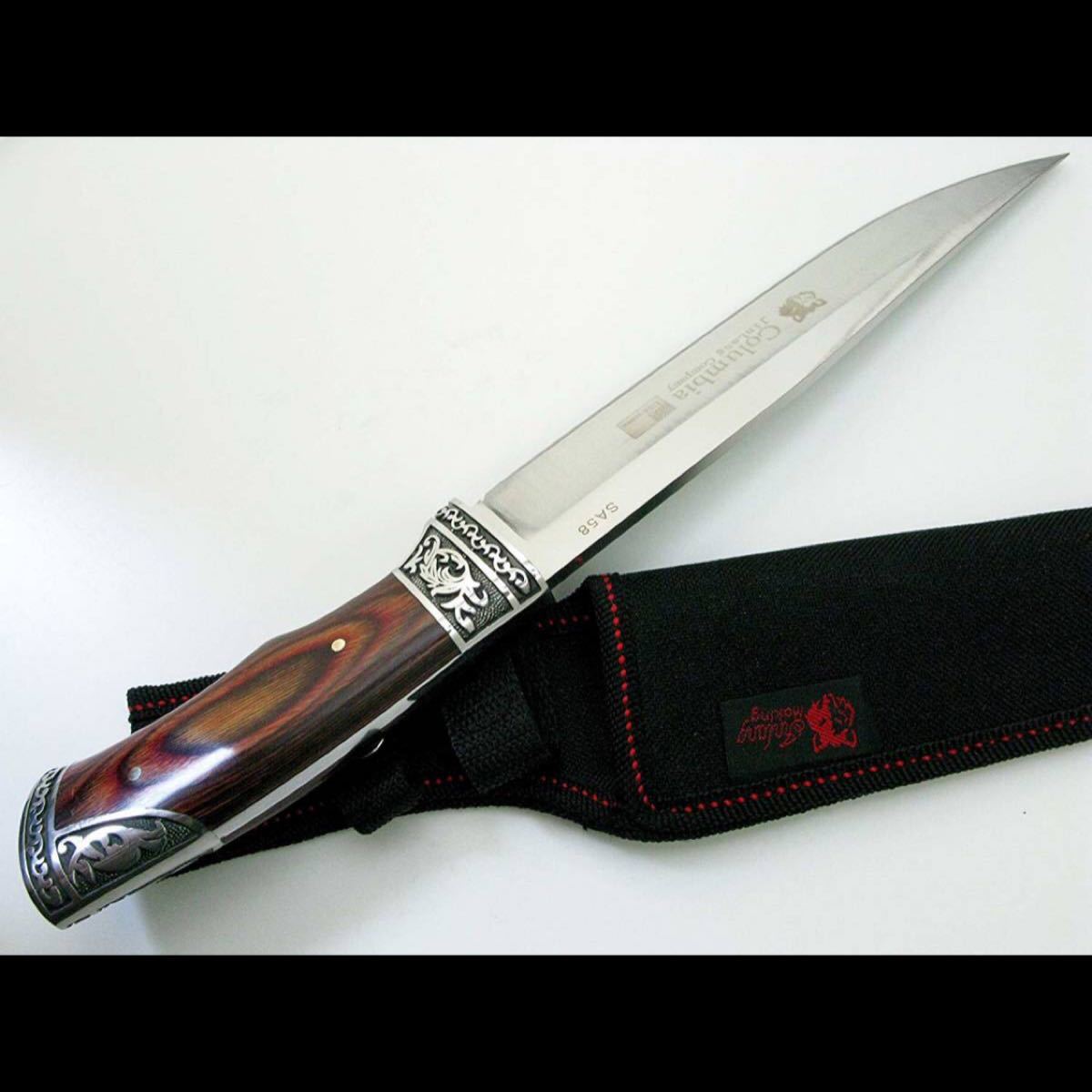 コロンビアナイフのサバイバルナイフ。
