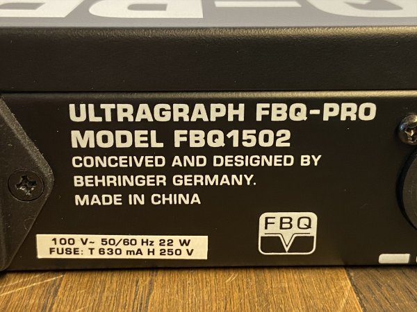 動作品 behringer Ultragraph FBQ-PRO FBQ1502 15バンド ステレオ グラフィックイコライザー ベリンガー グライコ PA機材 レコーディング_画像7