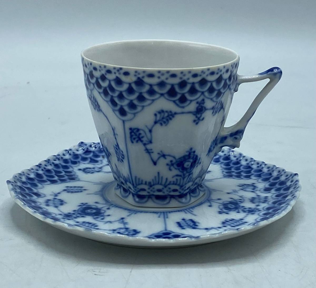 ロイヤルコペンハーゲン ブルーフルーテッド フルレース コーヒー