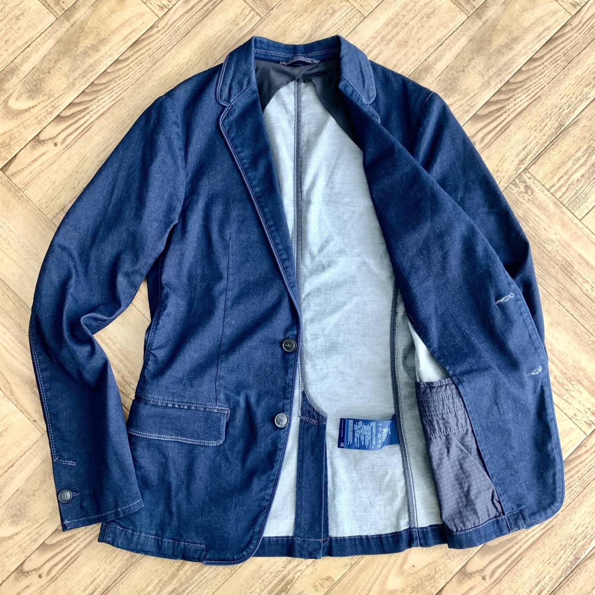 C06 アルマーニジーンズ『カジュアルと高級感』ARMANI JEANS
