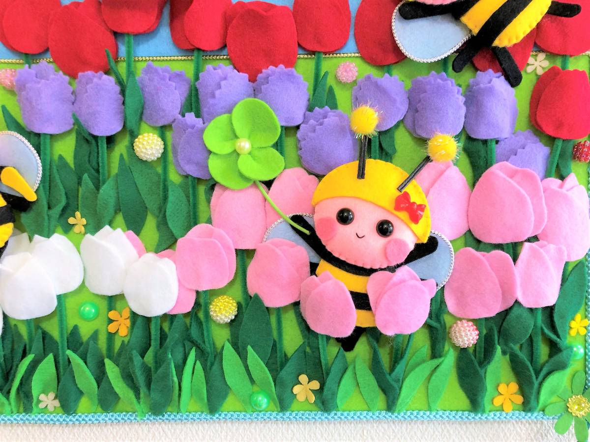 ハンドメイド*フェルト*立体タペストリー*壁飾り*春 ハンドメイド*フェルト*立体タペストリー*壁飾り*春