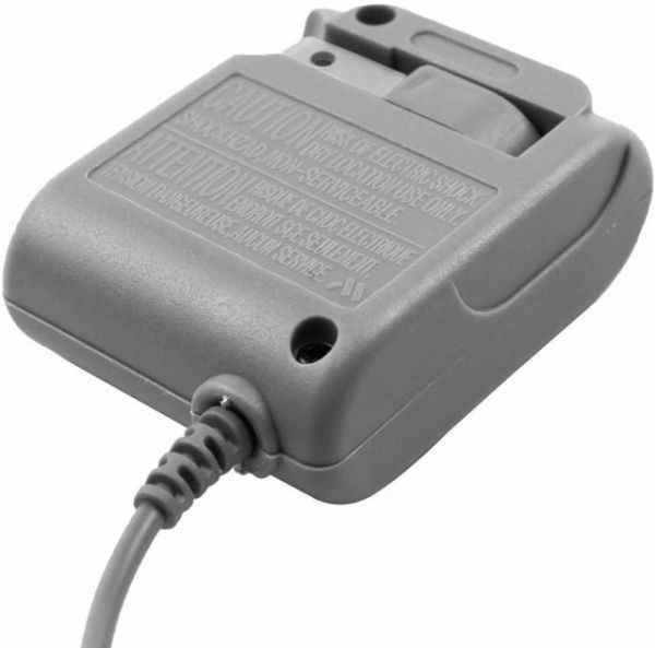 即決…新品 任天堂 Nintendo ニンテンド DS Lite 対応 AC アダプター 充電器 アクセサリ G084_画像4