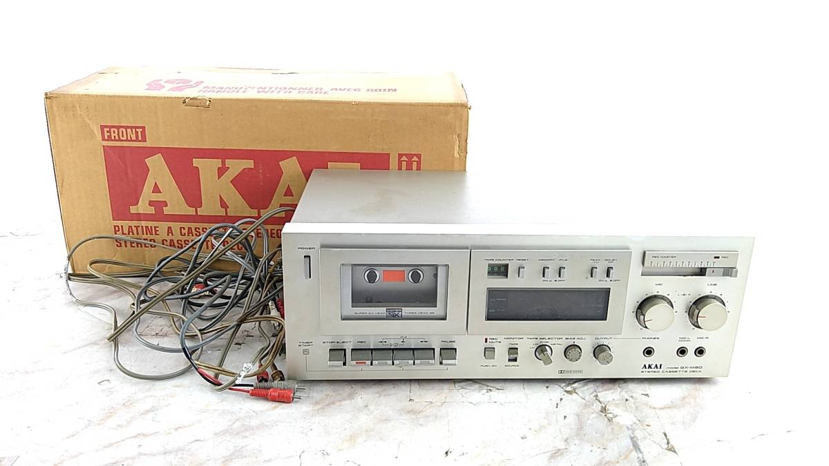 ＜D472＞　AKAI　アカイ　ステレオカセットデッキ　GX-M50　ケーブル　昭和レトロ　汚れあり　通電確認のみ　ジャンク品　Y_画像1