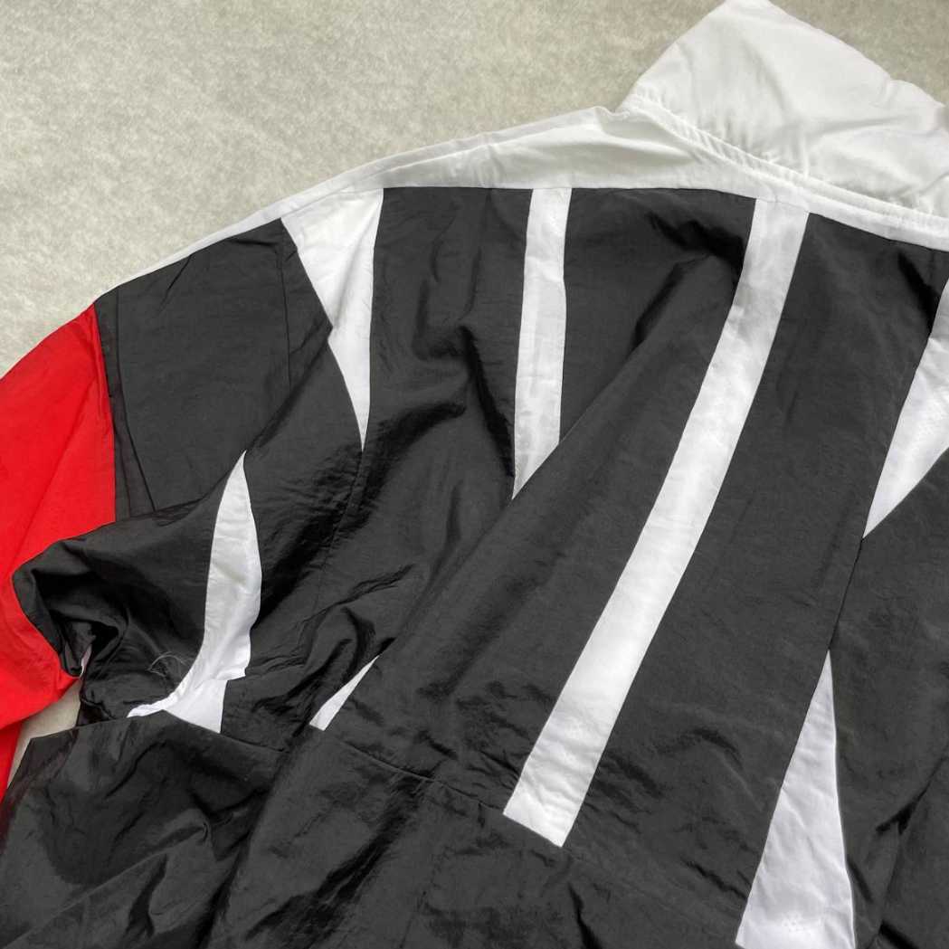 Lサイズ NIKE セットアップ 新品未使用 ナイキ ビッグロゴ Lサイズ NIKE セットアップ 新品未使用 ナイキ ビッグロゴ