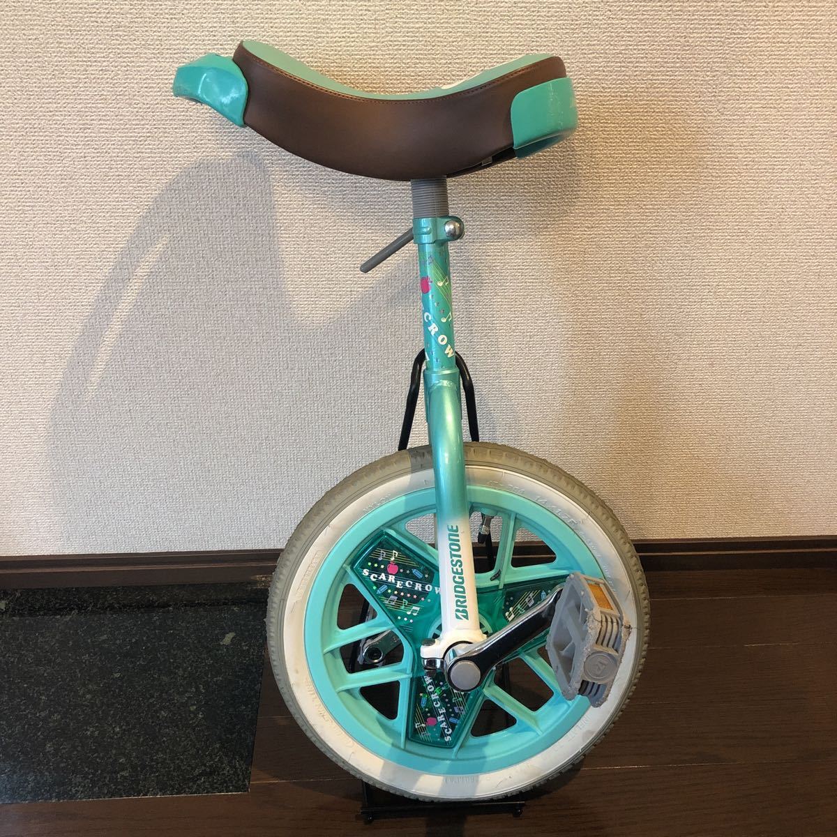 激安特価 ブリヂストン 一輪車 14インチ スケアクロウ SCW14