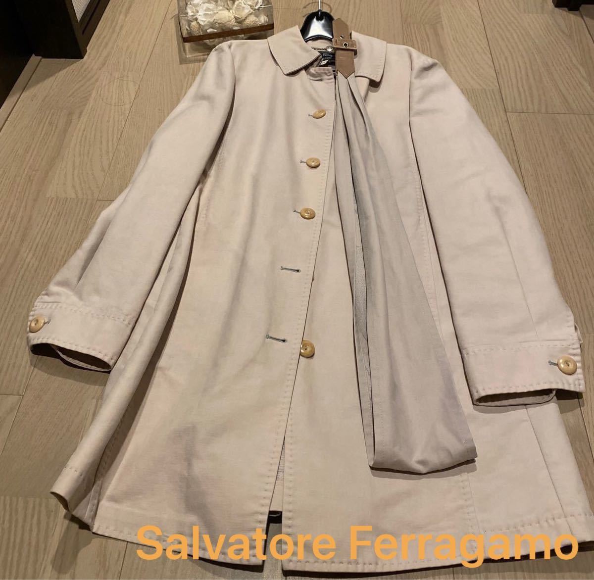 参考30万 Salvatore Ferragamo スタンドカラーコート | knowhowtrg.com