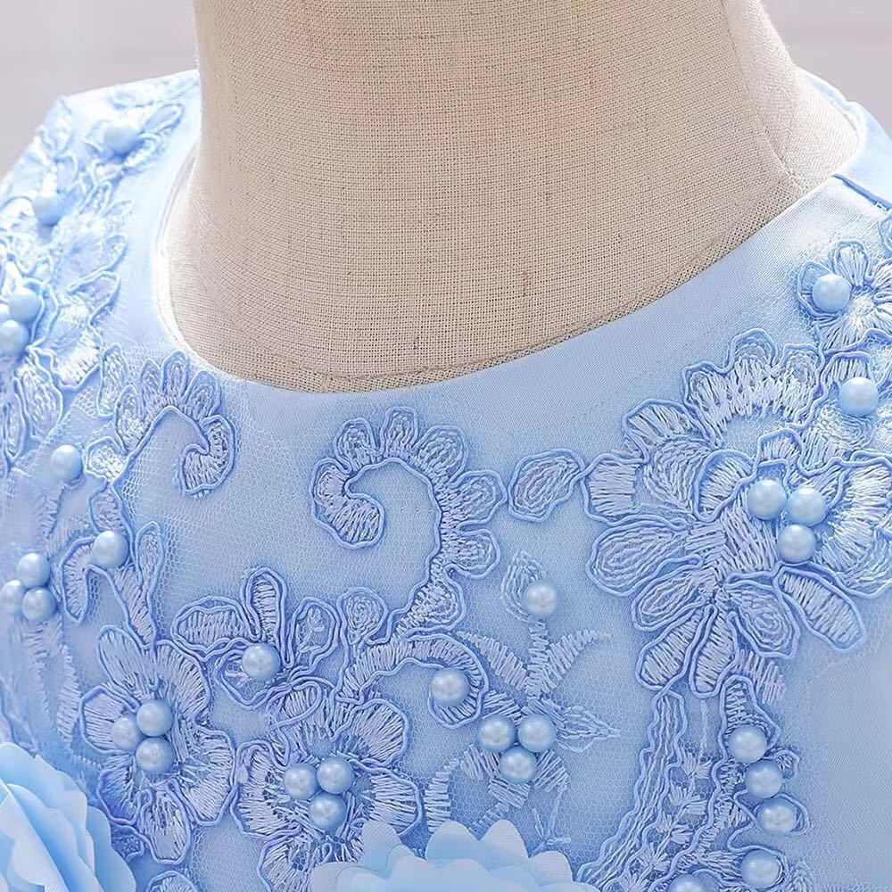 100cm child dress Kids dress beige Be dress presentation formal formal dress wedding two next . The Seven-Five-Three Festival . birthday dress One-piece light blue 