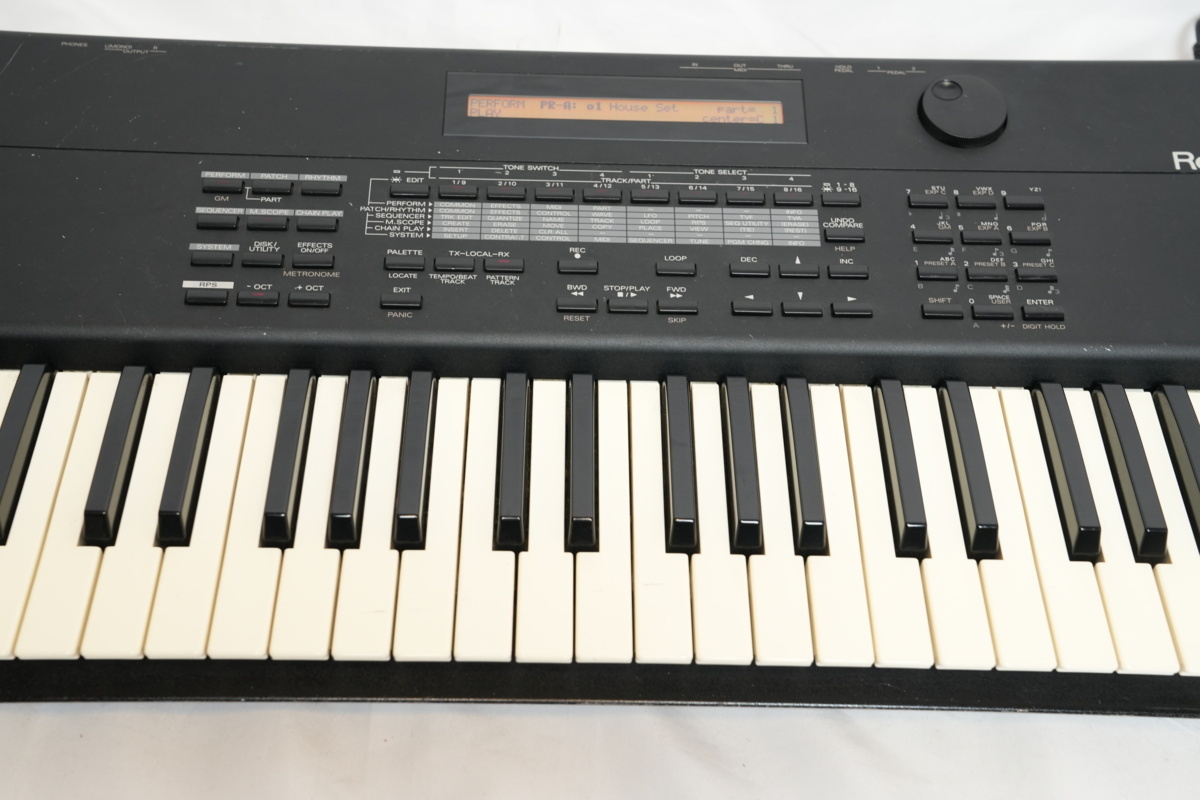 ☆Roland☆XP-50 シンセサイザー 61鍵盤 難有り (A) ローランド