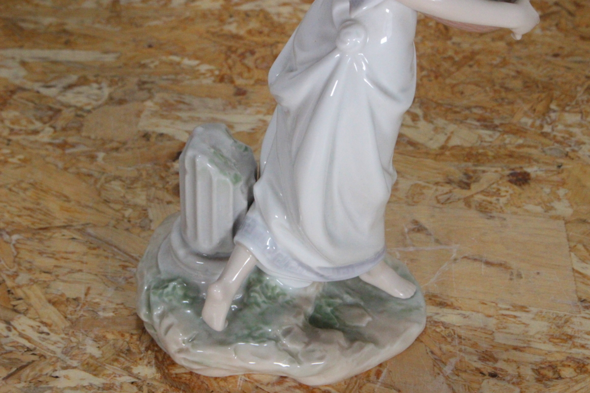 ☆DB-085【LLADRO】リヤドロ/アテネの庭/花籠と女性/2種セット/陶器