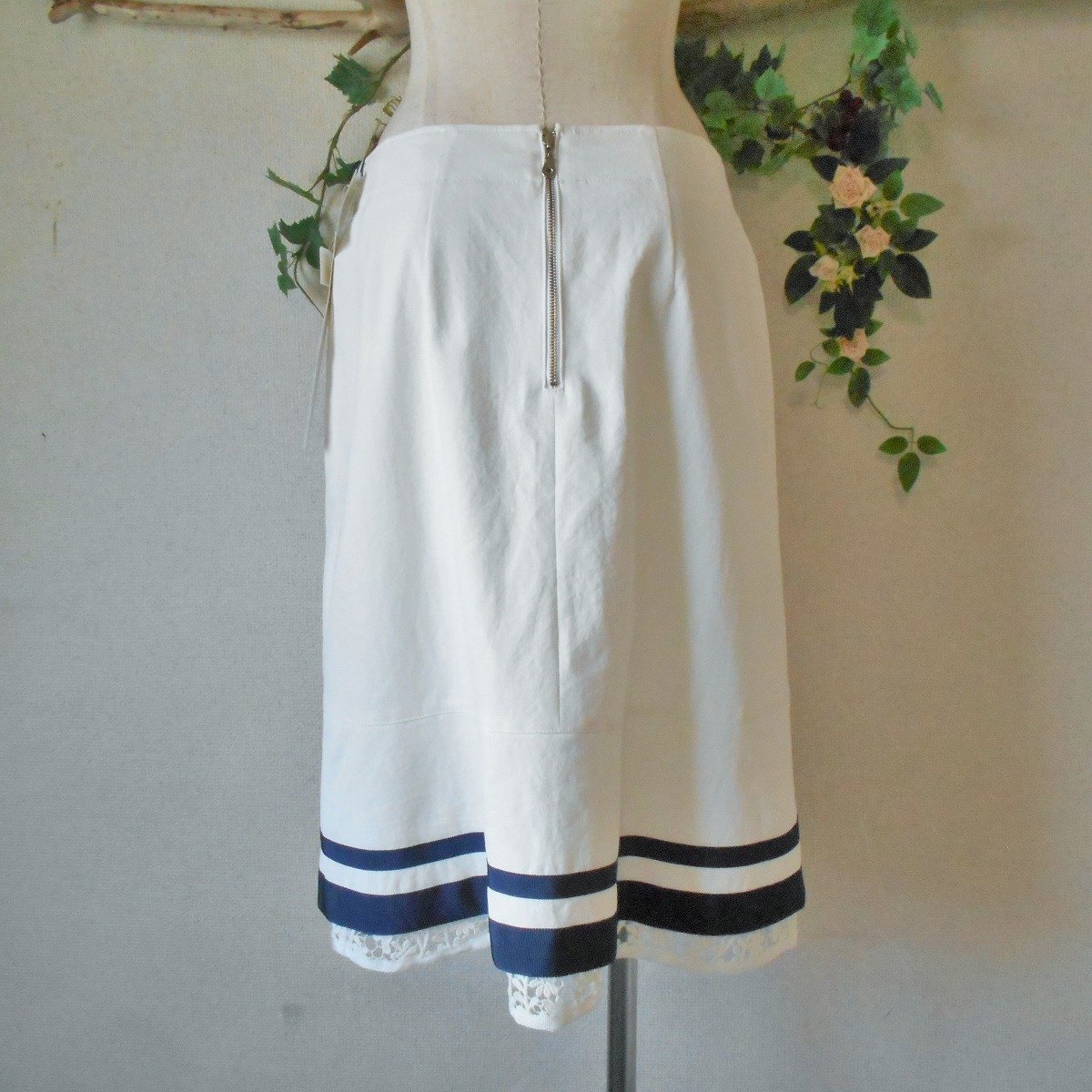 新品 タグ付き 19000円 ミュールクール mur,e coeur 麻 混 裾 レース の 素敵 な スカート 日本製 40_画像7