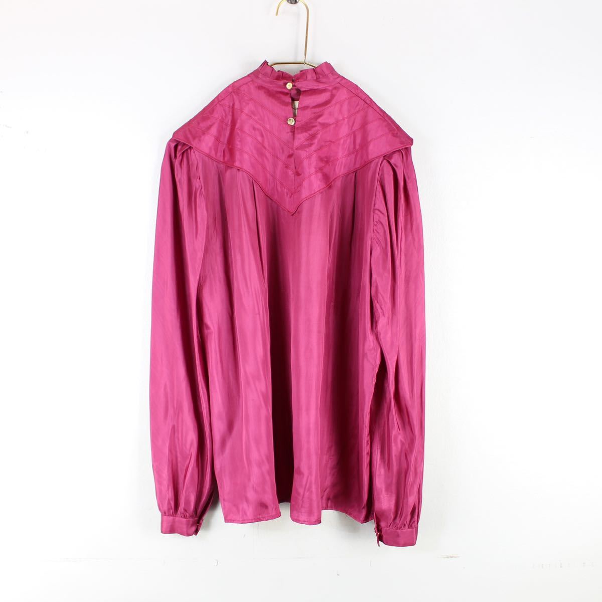 新品即決 EU VINTAGE V STITCH DESIGN BLOUSE/ヨーロッパ古着Vステッチ