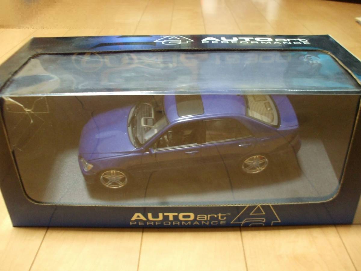 ★【激レア】Aa 1/18 TOYOTA ALTEZZA　LEXUS IS300／トヨタ アルテッツァ ローダウンカスタム【希少】_古いため、箱には痛みがあります。