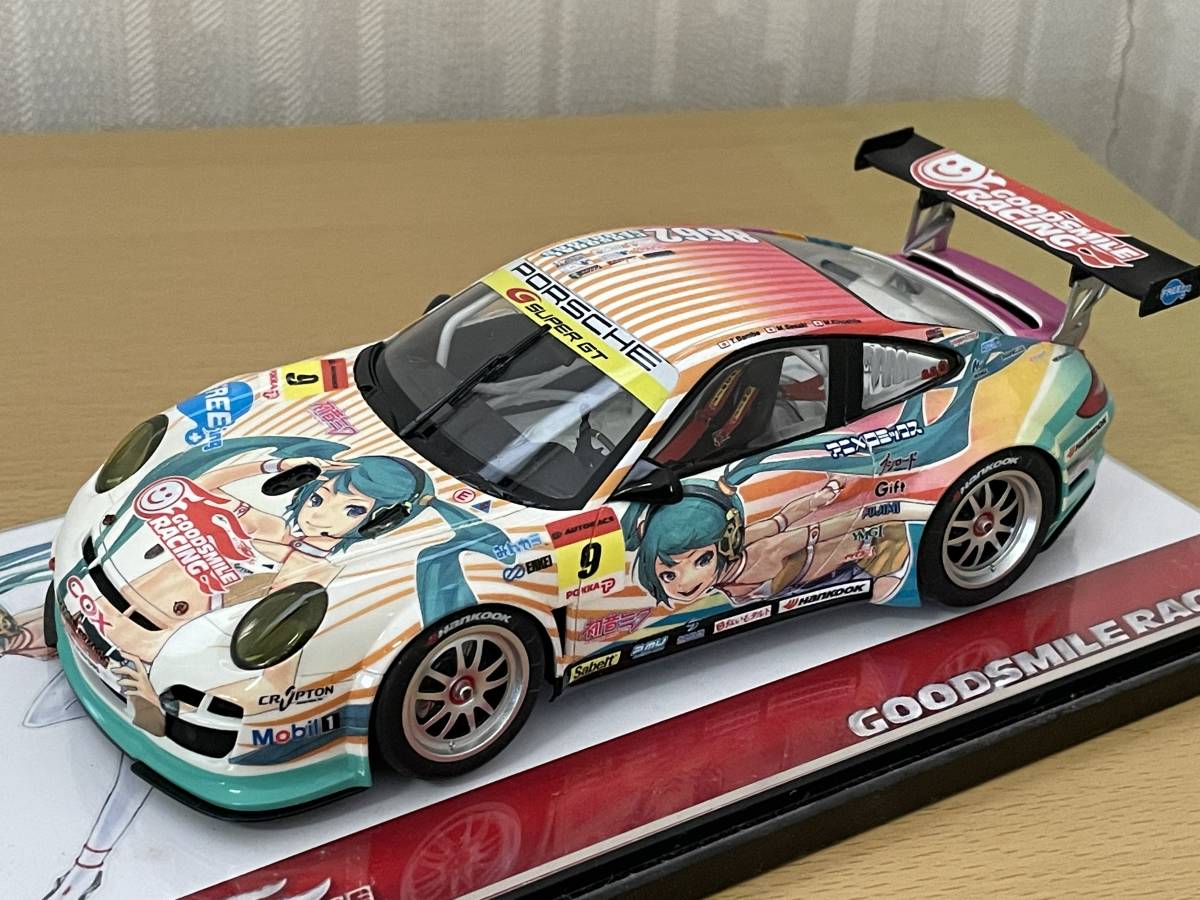 フジミ 1/24 ポルシェ911GT3R 初音ミクXGSRポルシェ RD.6仕様 塗装済