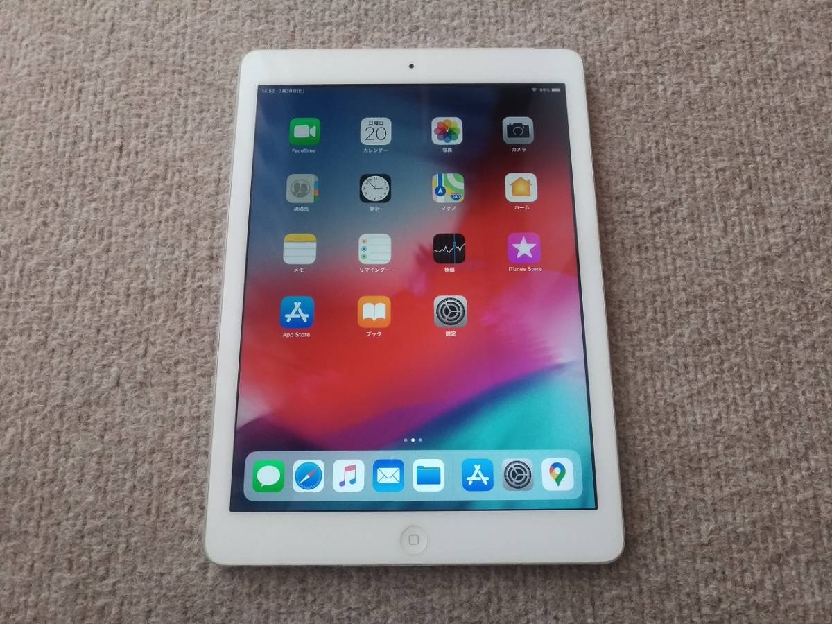 美品】Apple iPad Air 2013 docomo セルラーモデル 16GB シルバー