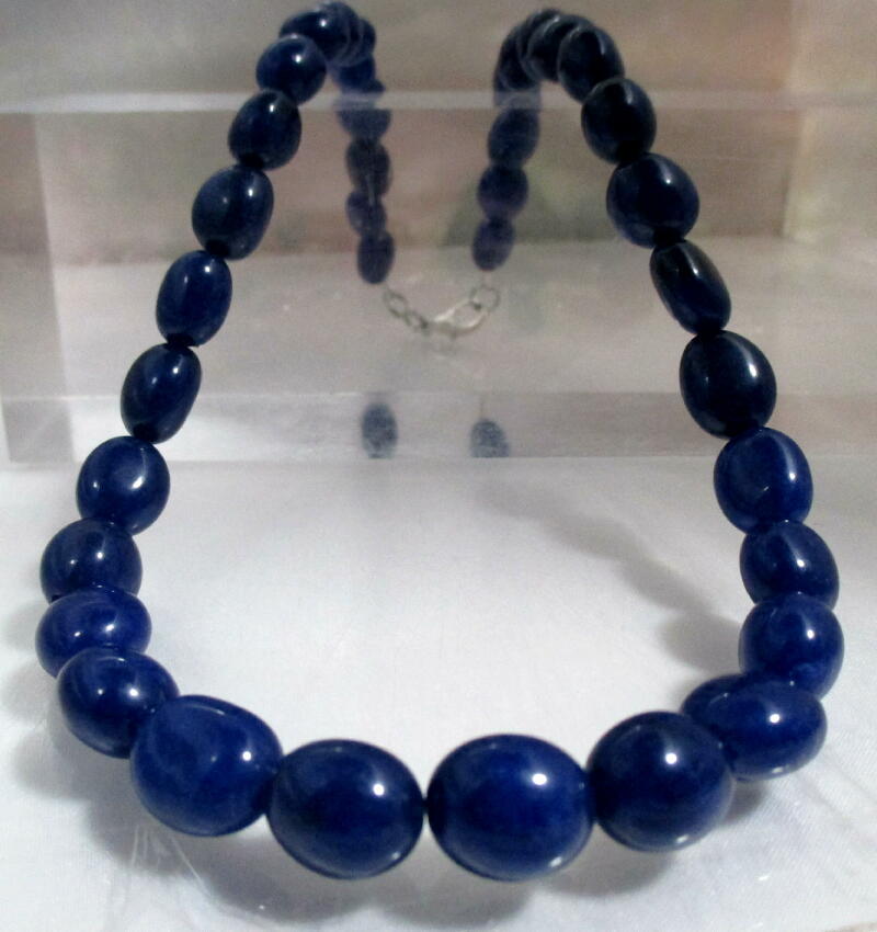 OvalNaturalAfricanBlueSapphireGemstoneNecklace