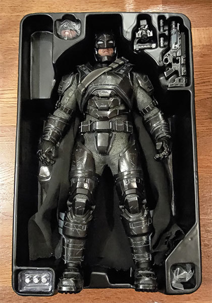 ホットトイズ アーマード バットマン ブラッククロム版 HOT TOYS