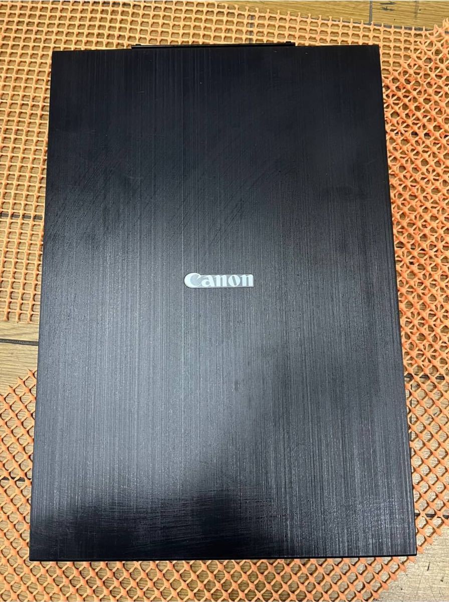 0GW7703 Canon Canon Flat Head scanner LiDE400 K104850