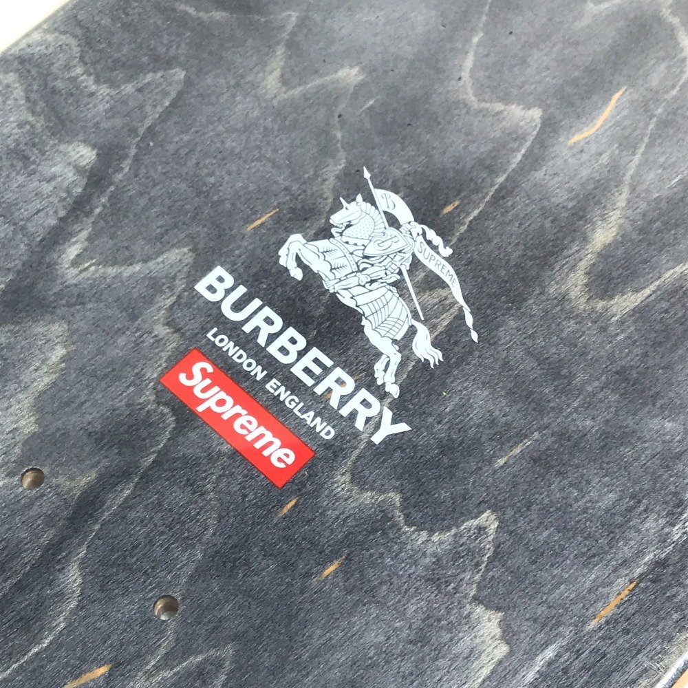 未使用 Supreme シュプリーム BURBERRY(バーバリー) コラボ Beige デッキ スケートボード ウッド ベージュ ユニセックス【中古】_画像3