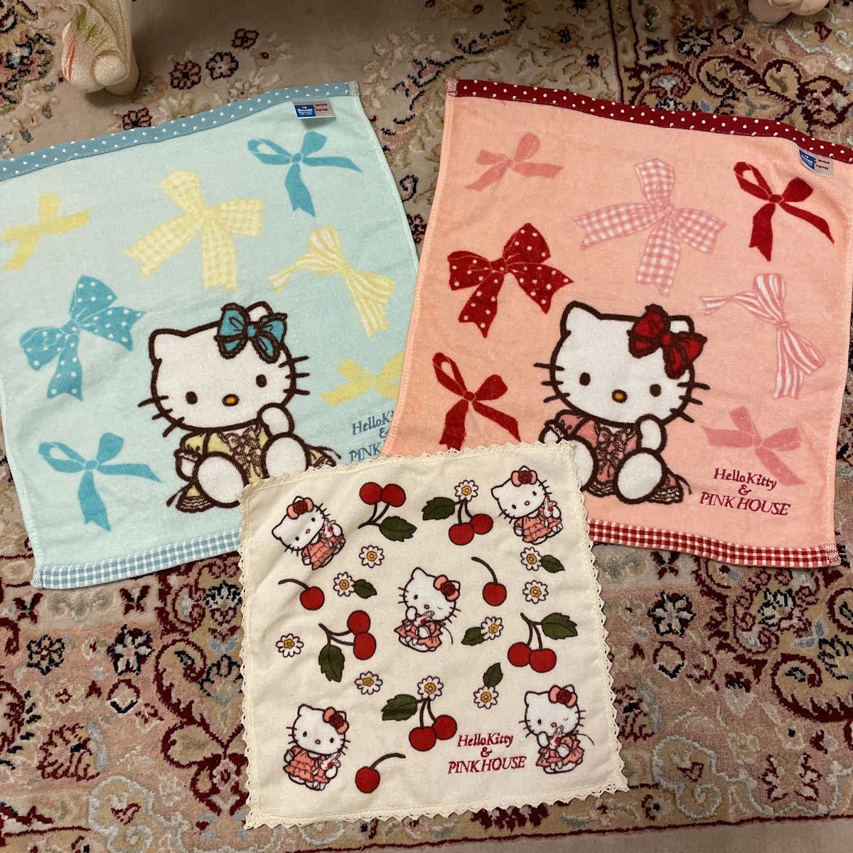 新品 ピンクハウス 3枚セット ハンドタオル ハンカチ タオル 新品 ピンクハウス 3枚セット ハンドタオル ハンカチ タオル