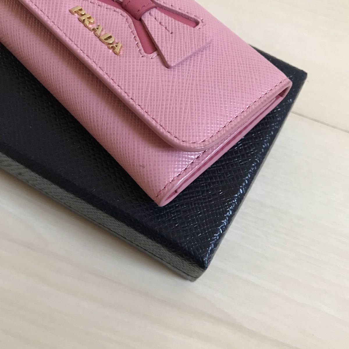 新型金具 極美品 PRADA プラダ リボン キーリング付 キーケース | cprc