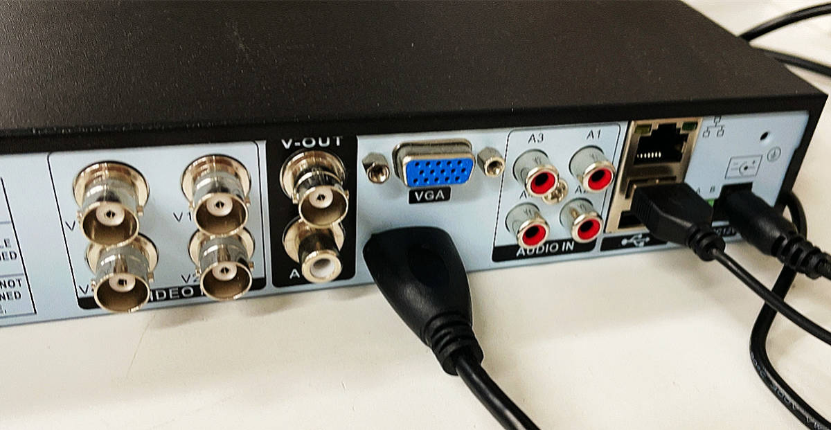 防犯用レコーダー HDD（1TB）付き ４チャンネル搭載 AHDなど防犯カメラ対応 720P録画 長時間録画対応 RCA VGA HDMI出力