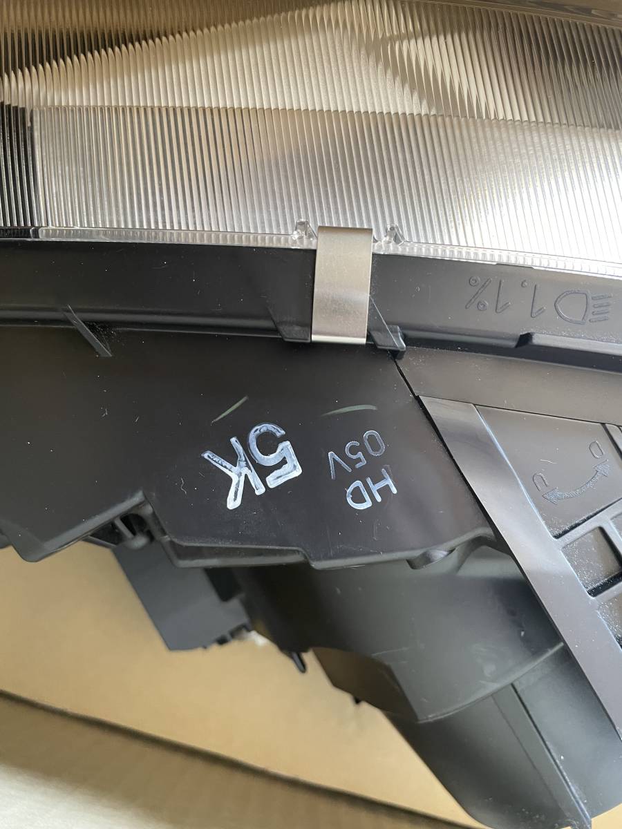 エクリプスクロス GK1W STANLEY W3470 W3153 8301D078 右ヘッドライト