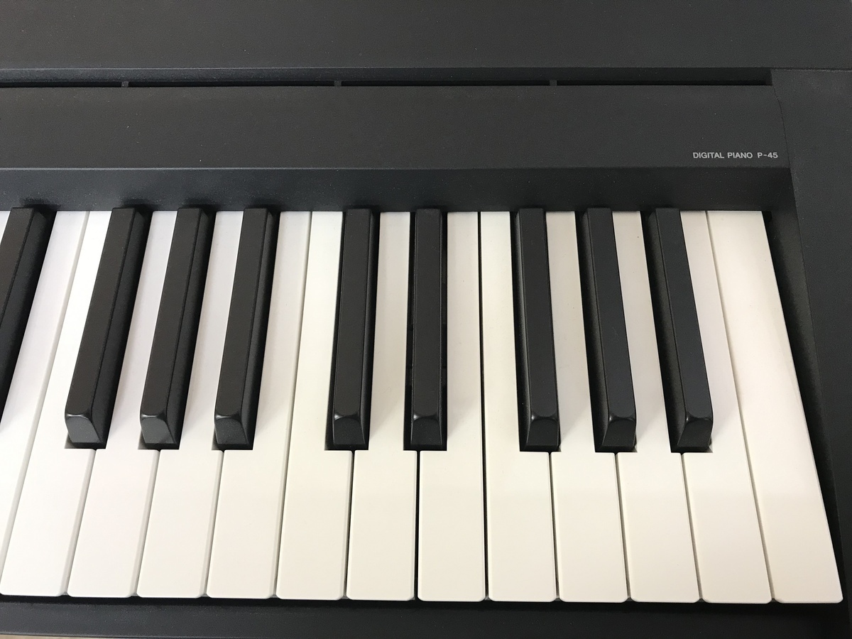 YAMAHA 電子ピアノ P-45 2016年製 ブラック ヘッドフォン 譜面台 