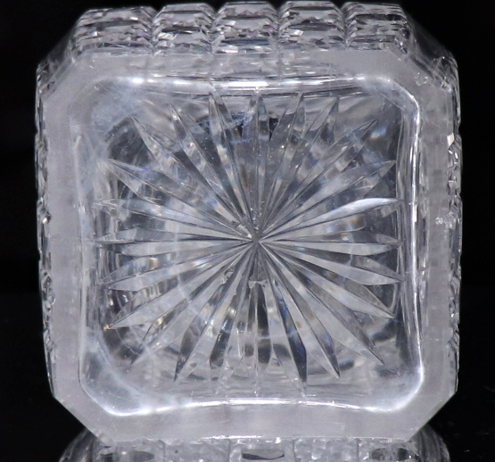オールド・バカラ (BACCARAT) ディアマン・ピエーリー 大型 デカンタ