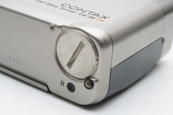 【フジヤカメラ】ジャンク品 CONTAX T2 チタン (ハンドストラップ付) コンタックス コンパクトフィルムカメラ_画像8