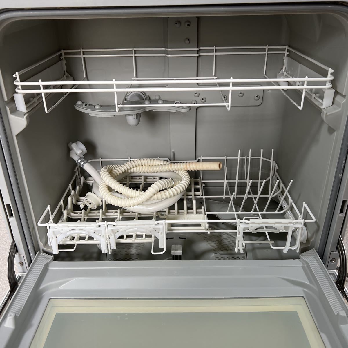 2021年製 パナソニック NP-TH4-W 食器洗い乾燥機 ホワイト 5人用 食洗