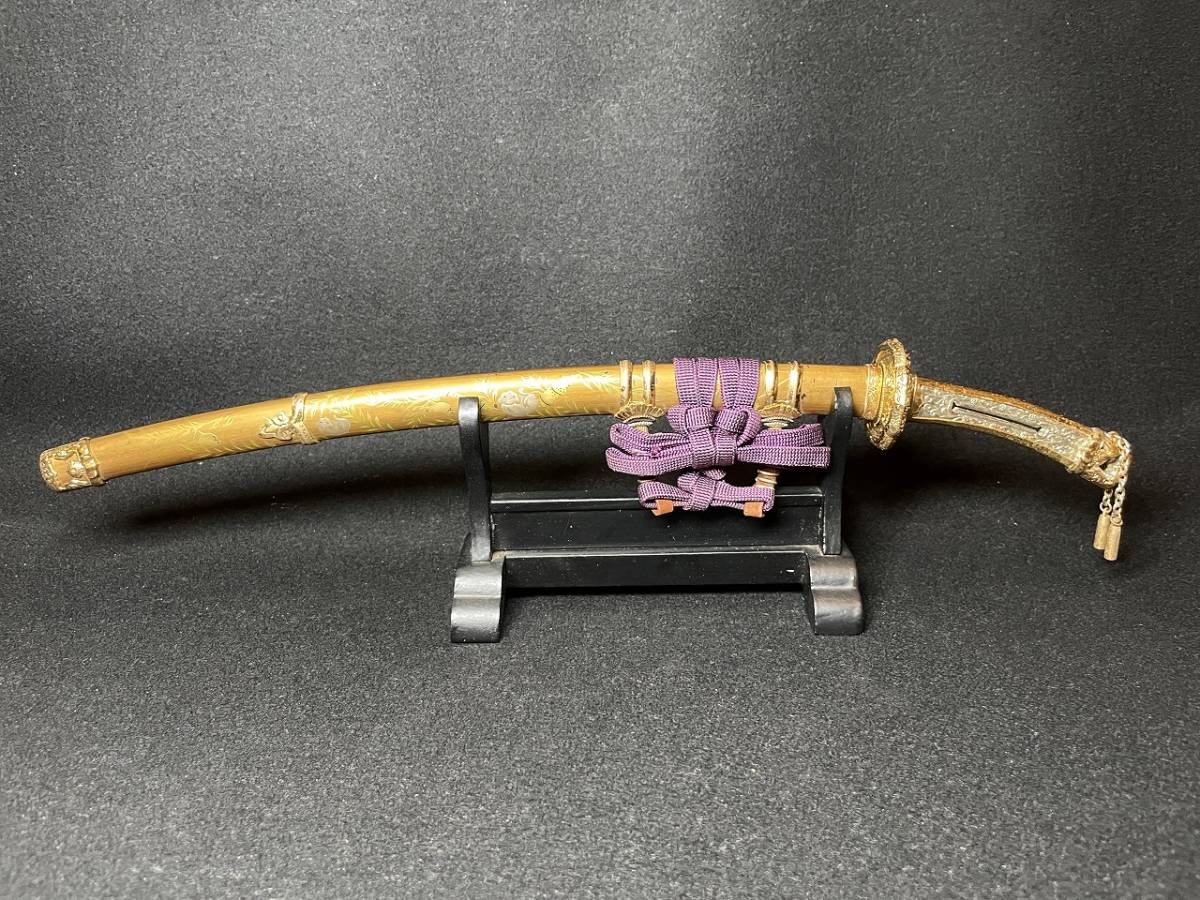 市村雲龍 作 平安時代春日大社蔵毛抜形太刀 ミニチュア模造刀 刀剣 市村雲龍 作 平安時代春日大社蔵毛抜形太刀 ミニチュア模造刀 刀剣