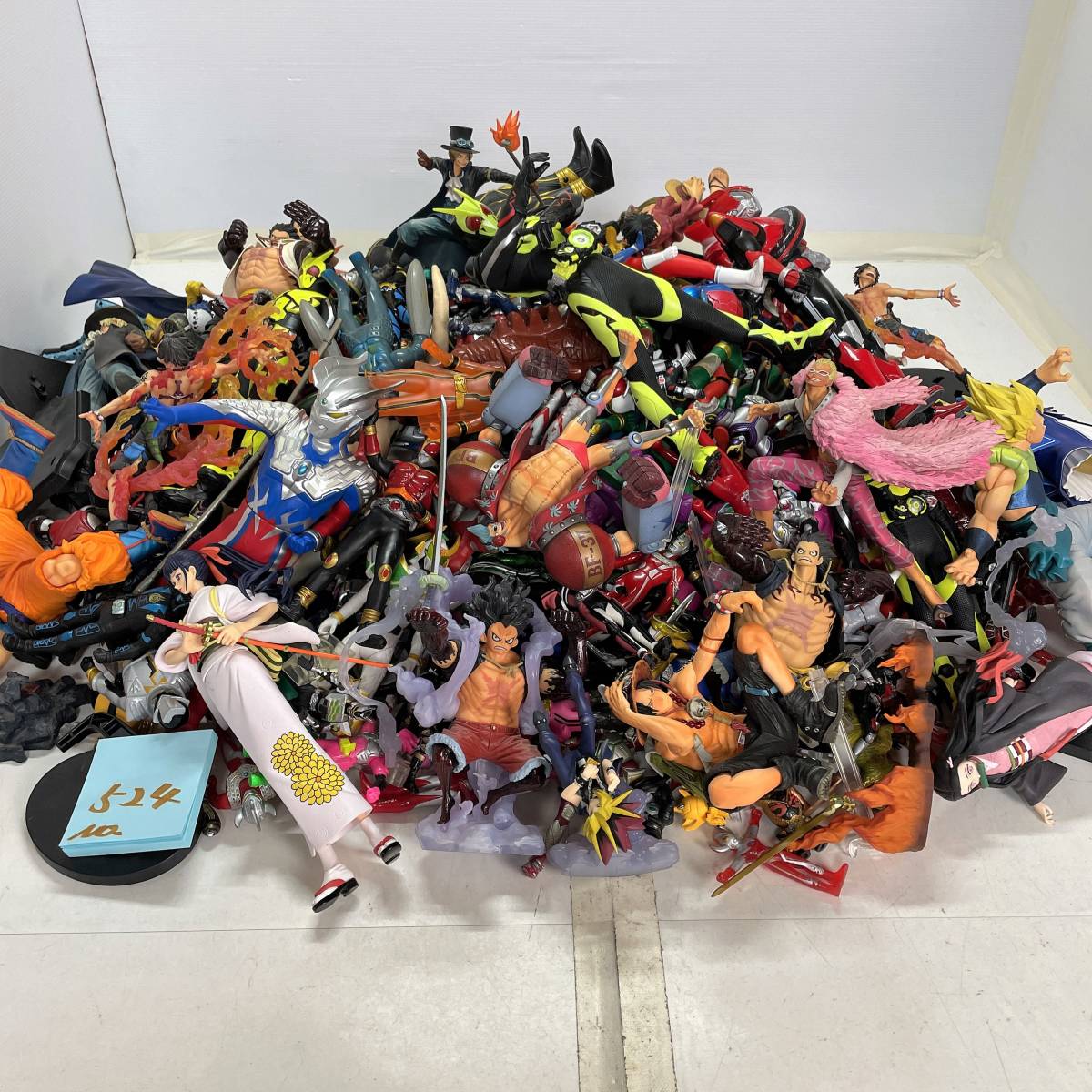 Yahoo!オークション - ウルトラマン 怪獣 仮面ライダー Yahoo!オークション - ウルトラマン 怪獣 仮面ライダー