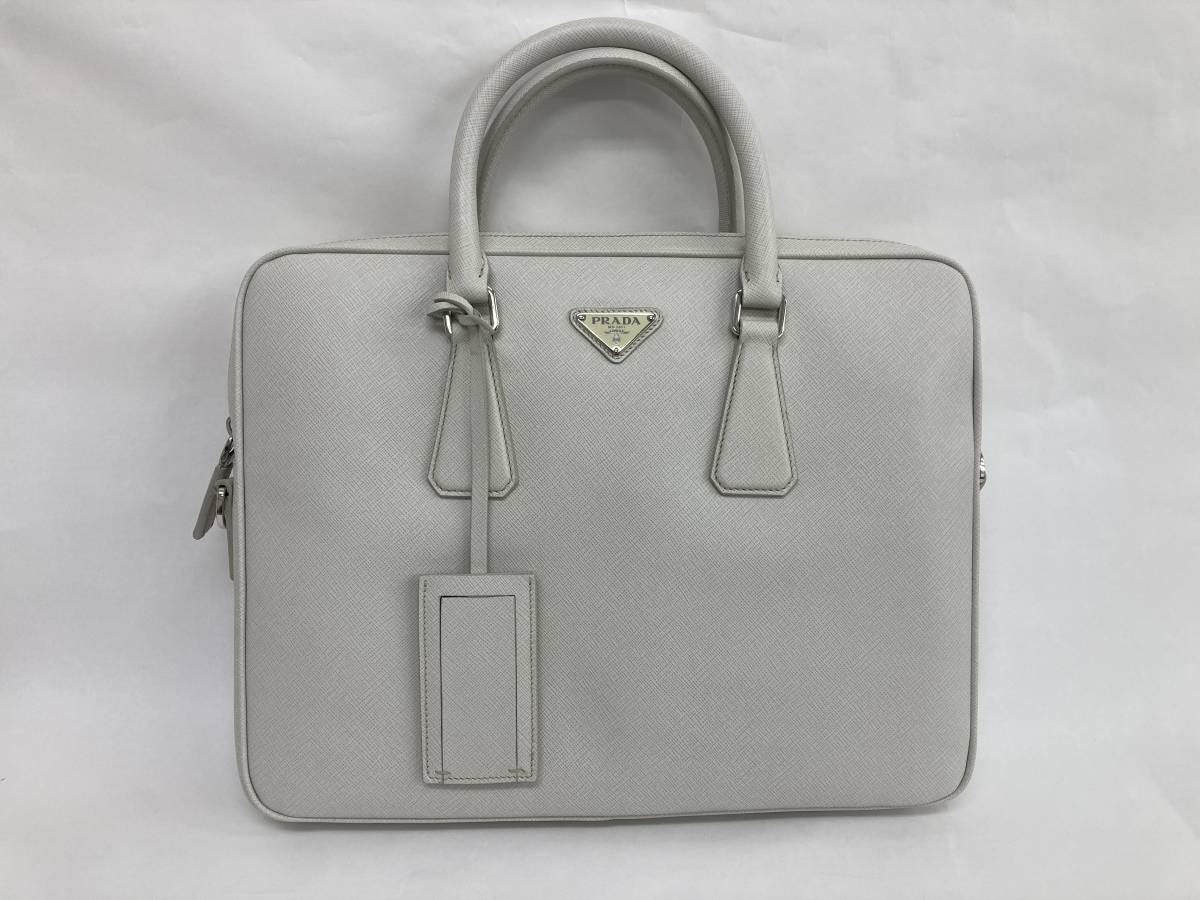 □未使用□ PRADAプラダ サフィアーノレザーブリーフケース 白 2VE368