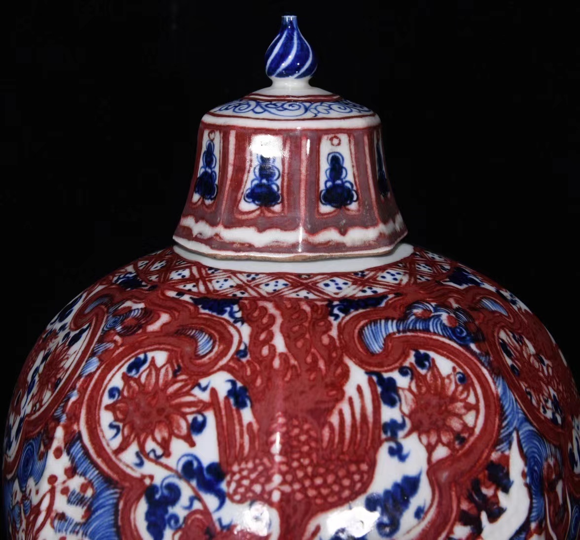 元］ 古陶磁器 青花釉裡紅浮彫龍紋梅瓶一対 極細工 骨董品 古賞物 中国