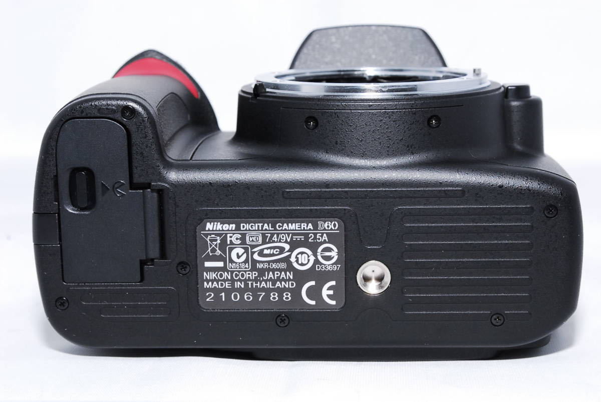 ☆ショット数1541回の極上品☆ Nikon ニコン D60 ボディ デジタル一眼