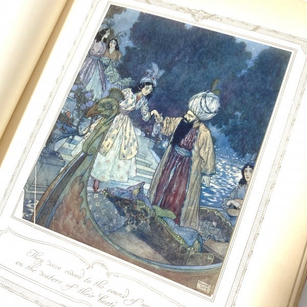 Yahoo!オークション - 【美品】大型本 28㎝ 挿絵本 エドマンド Yahoo!オークション - 【美品】大型本 28㎝ 挿絵本 エドマンド