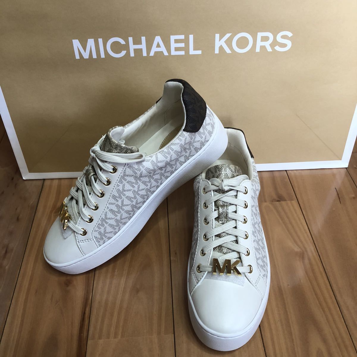 マイケルコース【MICHAEL KORS】スニーカー　 サイズ　7.5M (24.5cm)