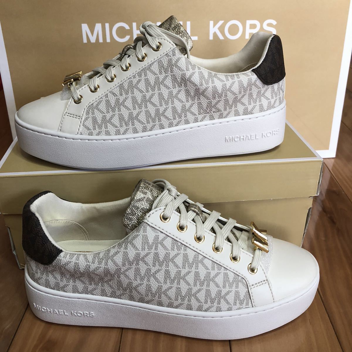 マイケルコース【MICHAEL KORS】スニーカー　 サイズ　7.5M (24.5cm)_画像2