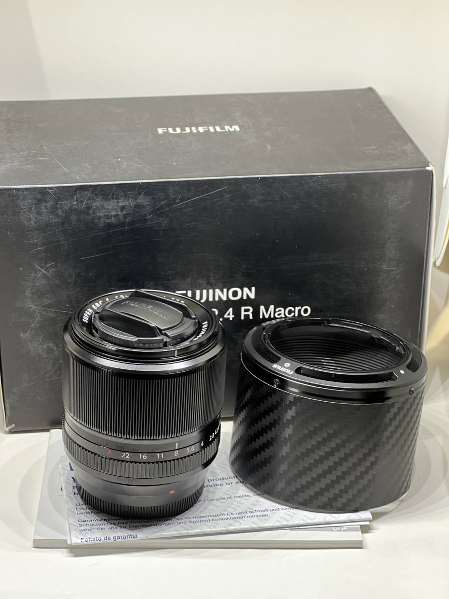 特価品コーナー☆ FUJIFILM 単焦点中望遠マクロレンズ XF60mmF2.4 R