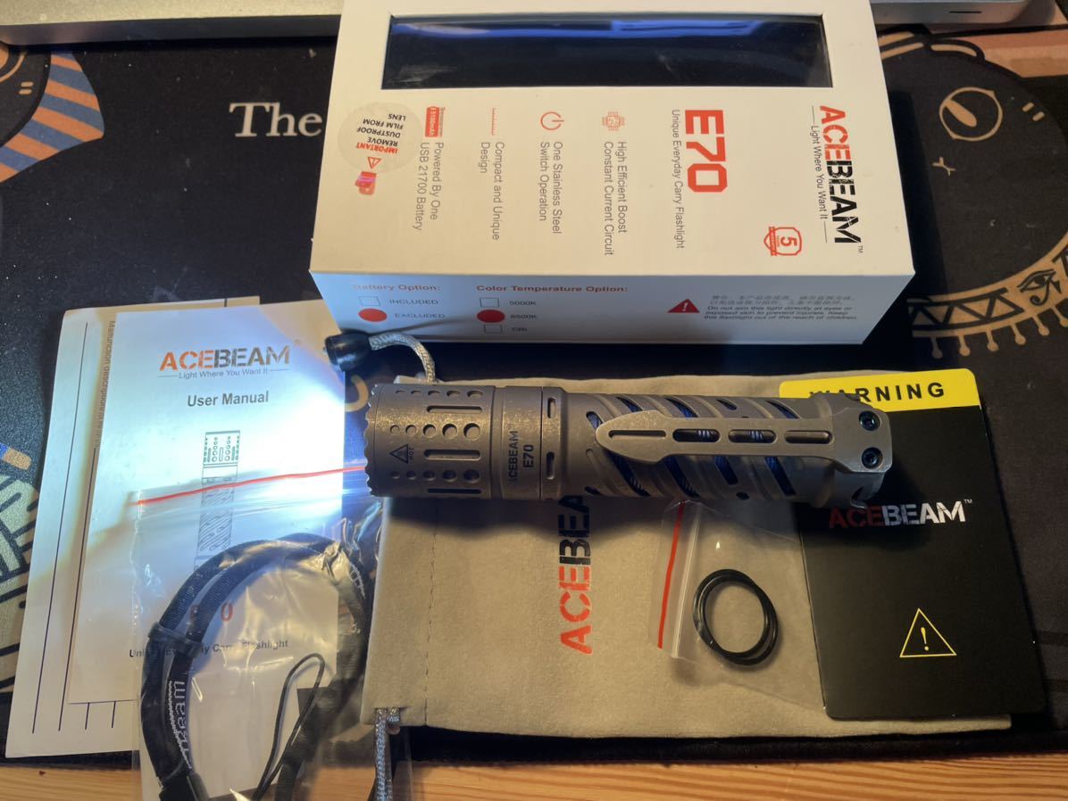 ACEBeam E70 Flashlight チタン製21700バッテリー用　6500k 最大4000ルーメン以上 【バッテリー無し、動作確認済み】