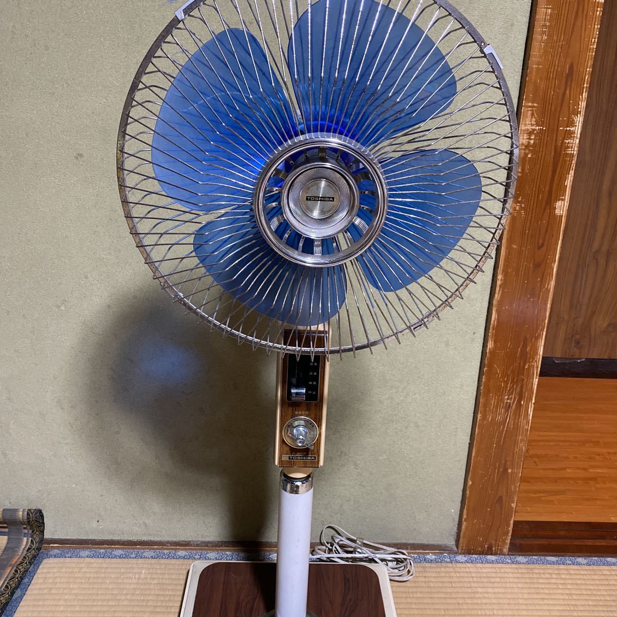 憧れの 東芝 昭和レトロ 扇風機 - 扇風機、サーキュレーター 