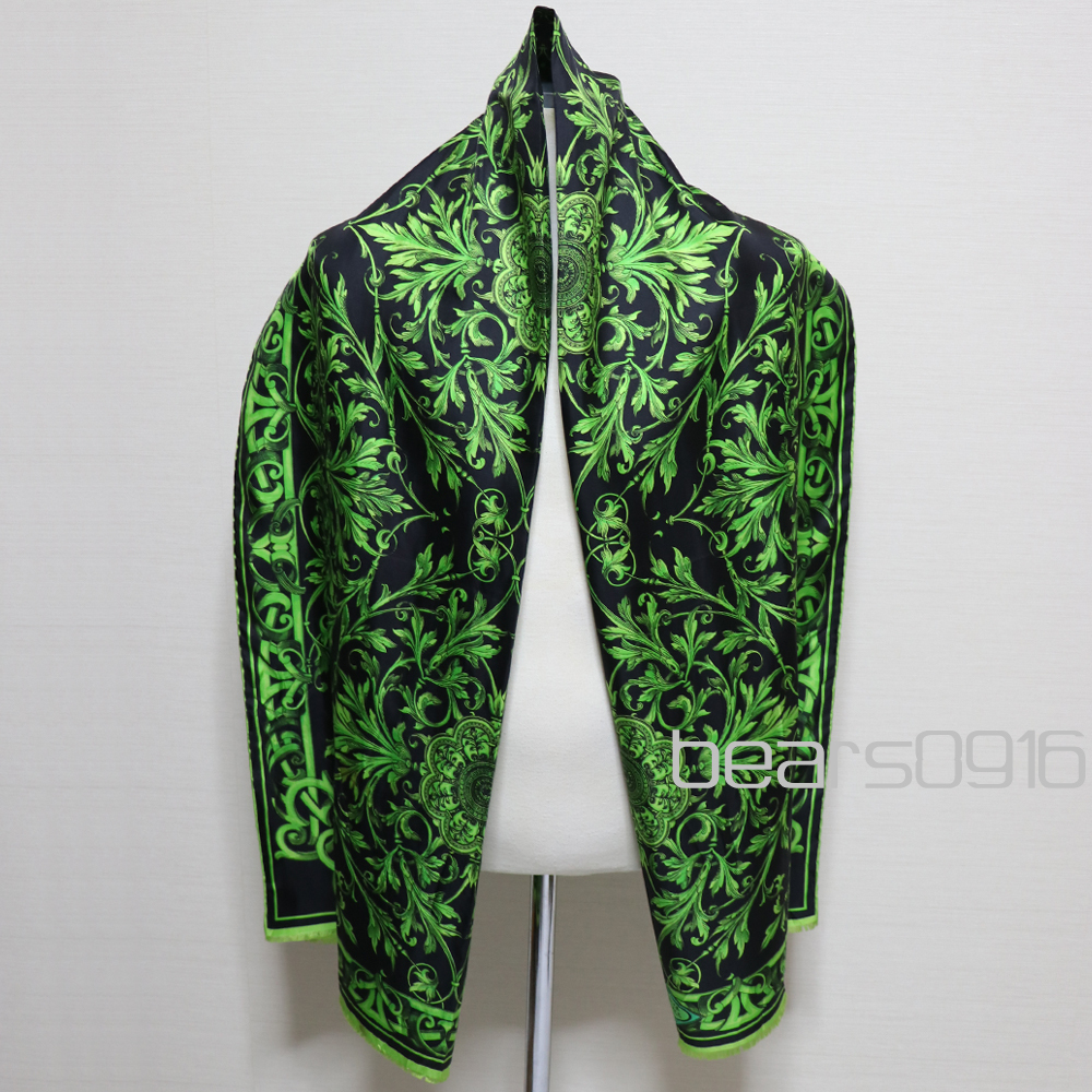 USED品 希少 Gianni Versace ジャンニヴェルサーチ ATELIER VERSACE アトリエ ヴェルサーチェ シルク　大判ストール_画像4