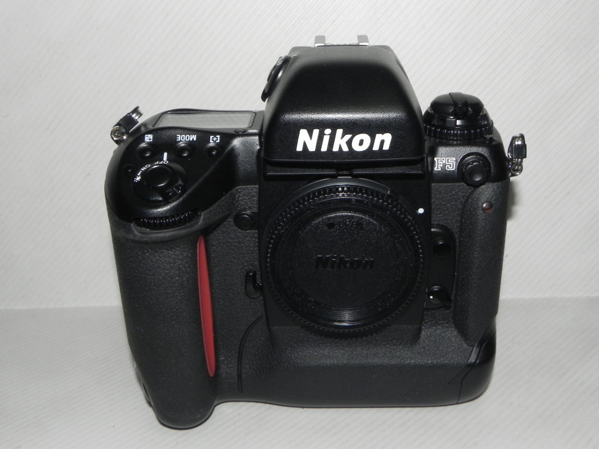 Nikon F5 Body(中古良品)の画像1