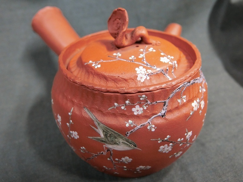 A4785 成月窯 萬古焼 細密色絵花鳥文 手びねり 霊芝蓋摘 急須 煎茶器