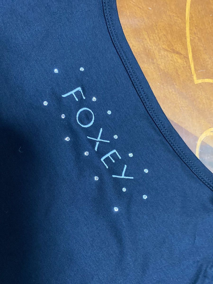 フォクシー　FOXEY ロゴ刺繍 半袖Tシャツ ラインストーンウォッシャブル