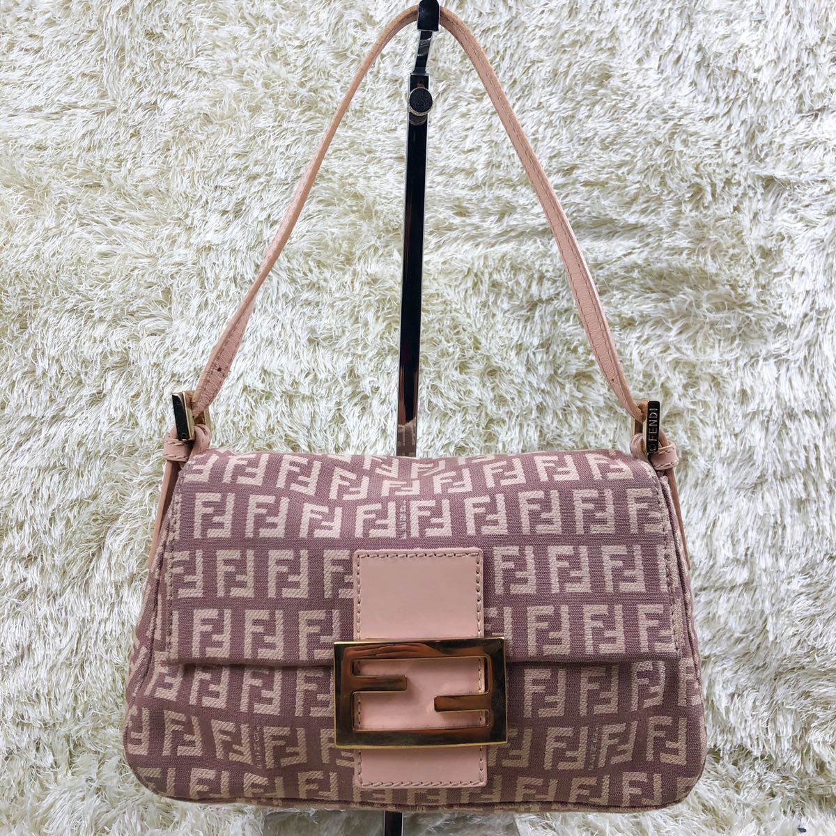 【年中無休】 ズッキーノ FF金具 ショルダーバック ゴールド フェンディ FENDI - ショルダーバッグ