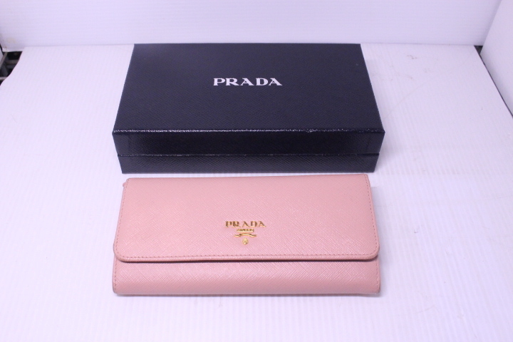 送料無料】 ☆PRADA ギャランティカード付き【20289016】 ピンク