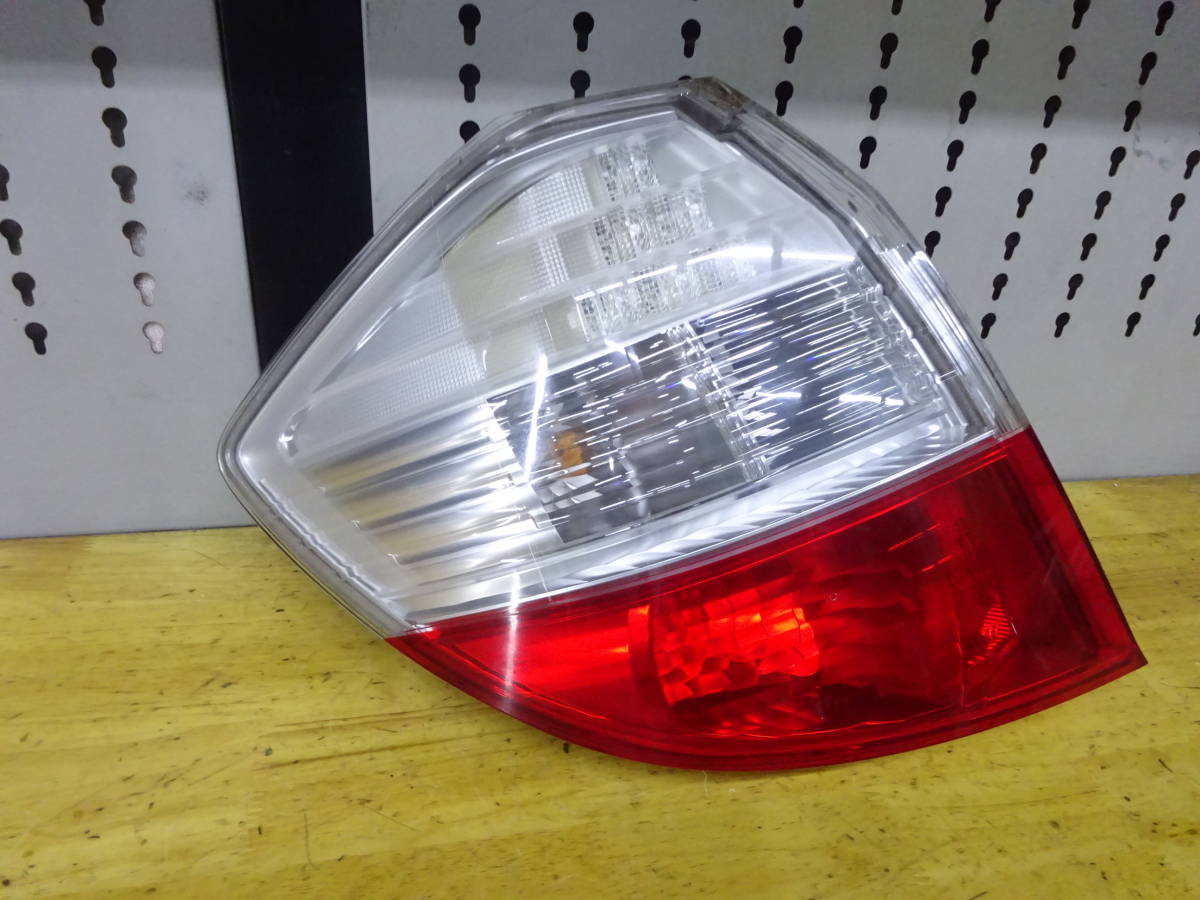 ホンダ フィット 純正 左テール LED GE8 STANLEY P7612_画像4